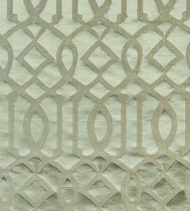 Aldeco Master Trellis Fog Fabric Sample A918700002