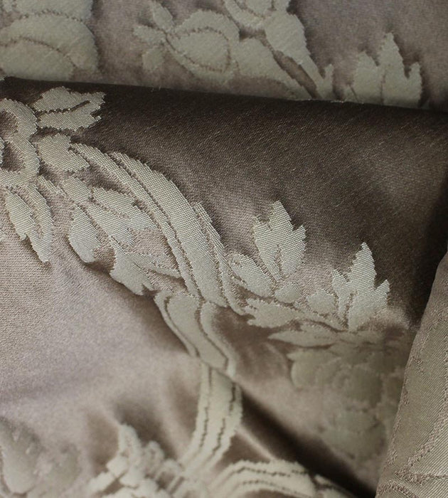 Tassinari & Chatel Couronne De Roses Taupe Fabric H015320025