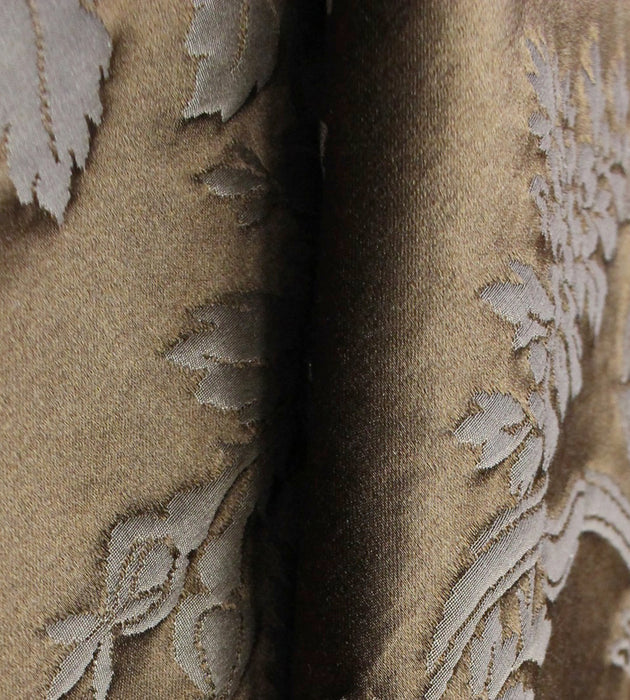 Tassinari & Chatel Couronne De Roses Brun Fabric Sample H015320030