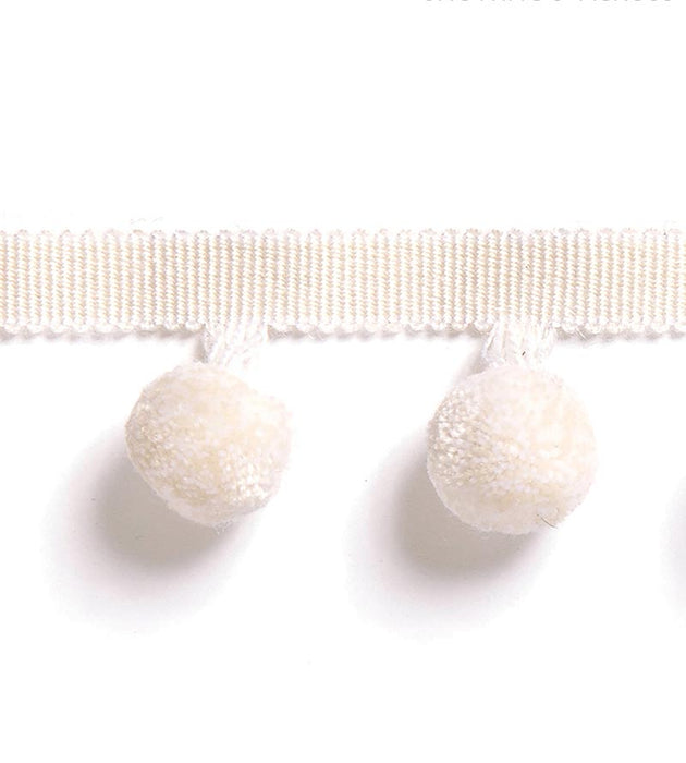Scalamandre Osborne Pom Pom Fringe Ivory Trim SCFX15000001