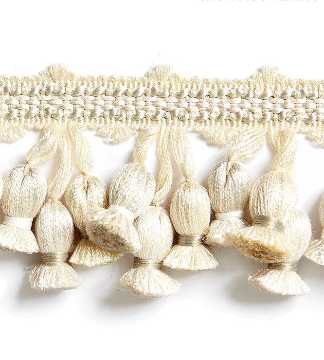 Scalamandre Newport Tassel Fringe Ivory Trim Sample SCFT1103M0013