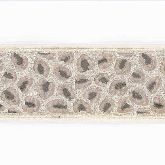 Travers Pardus Velvet 993 Trim Sample 60088993