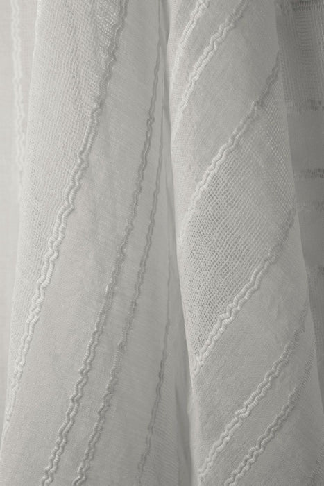 Osborne & Little Dhow 2 Fabric F6220-02