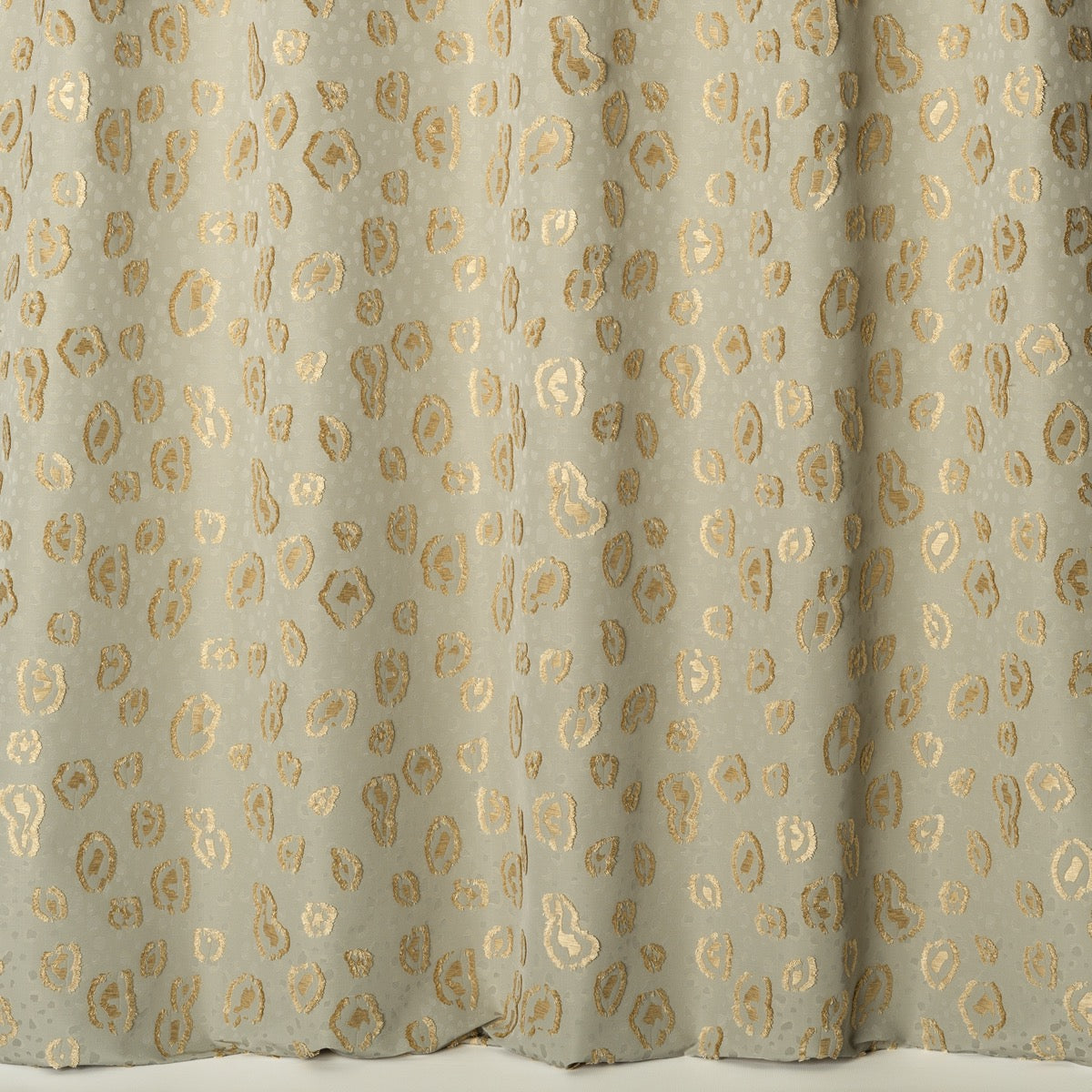Nobilis Leopard 66 Fabric Sample 10938.66