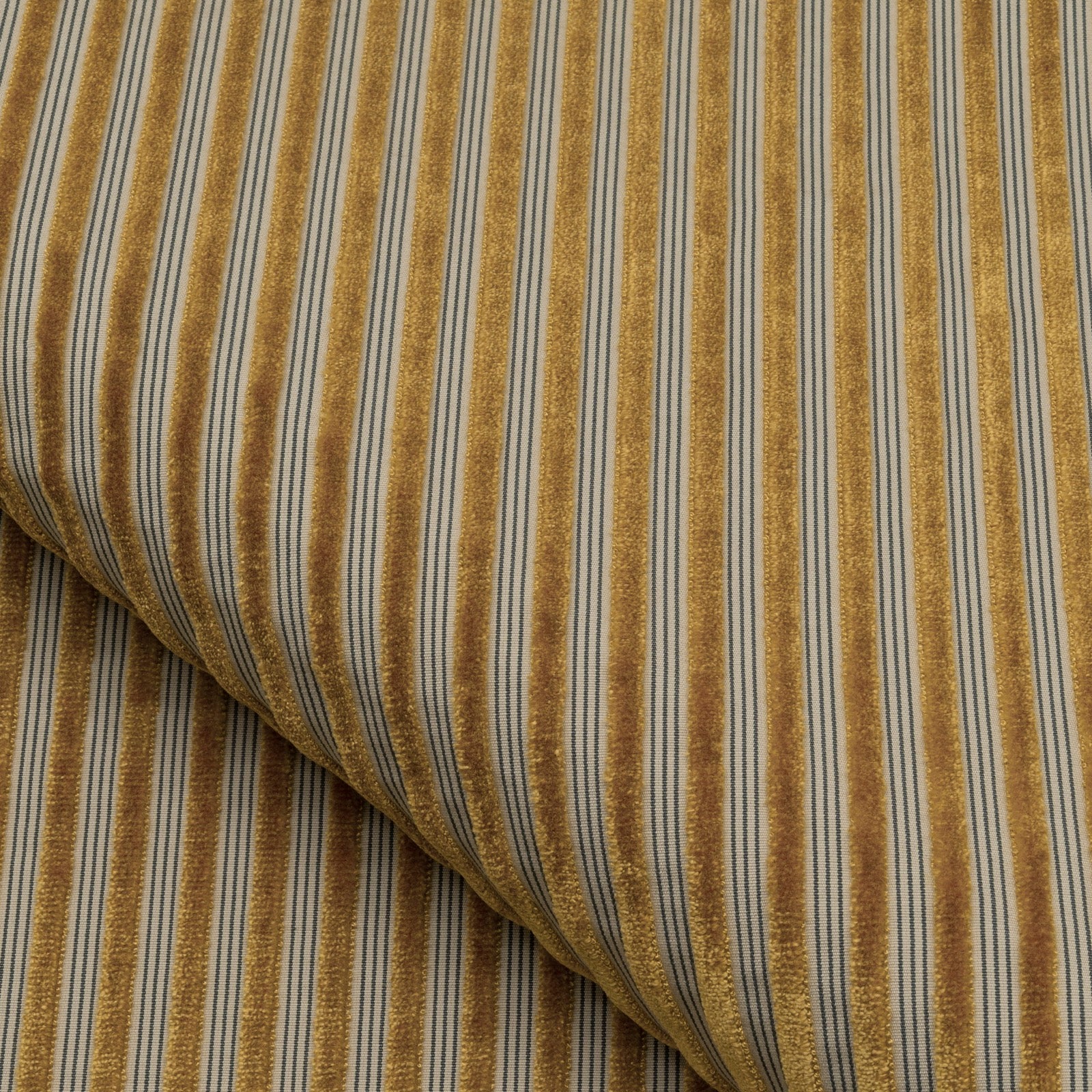 Nobilis Velours Manoir No 2 36 Fabric Sample 11020.36