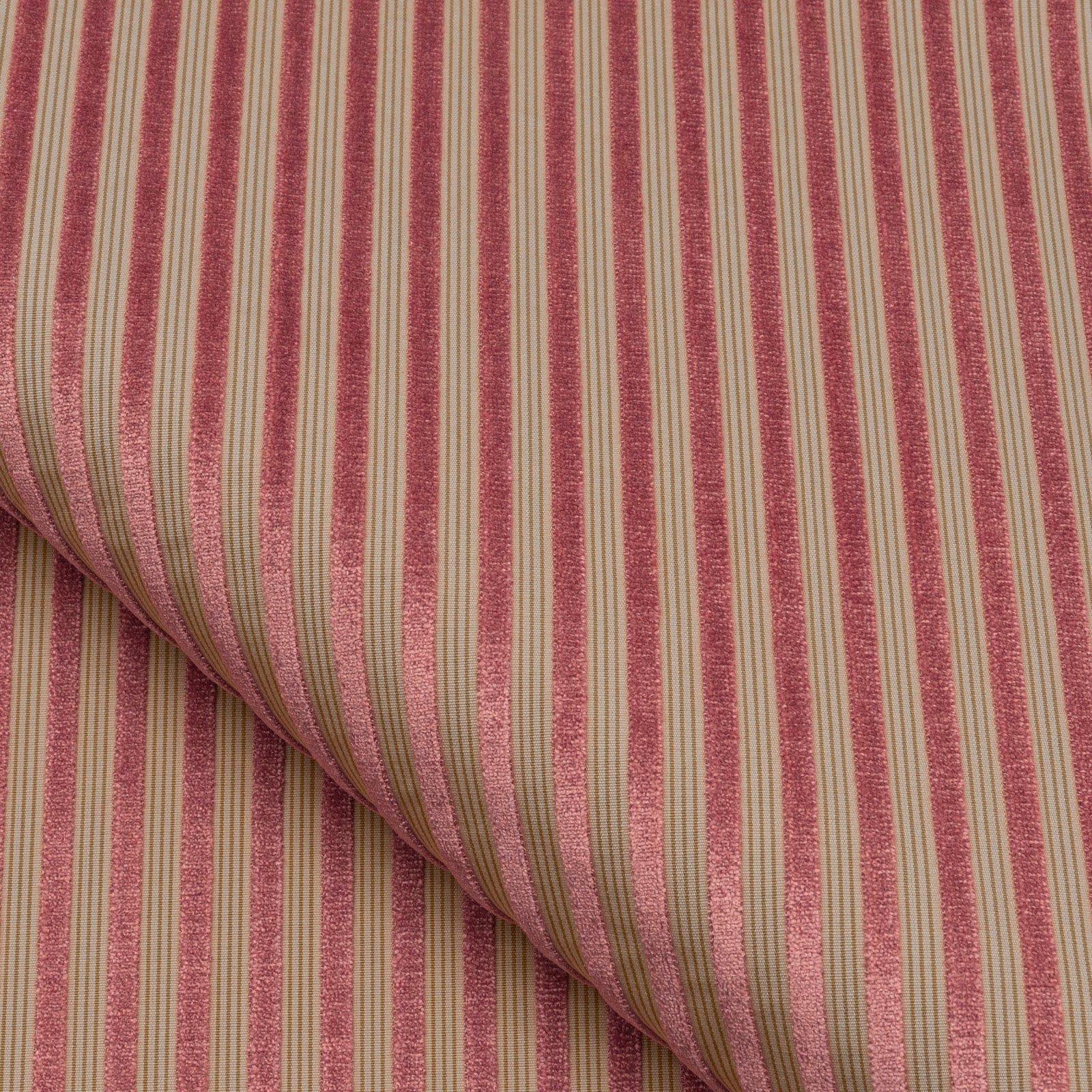 Nobilis Velours Manoir No 2 49 Fabric 11020.49