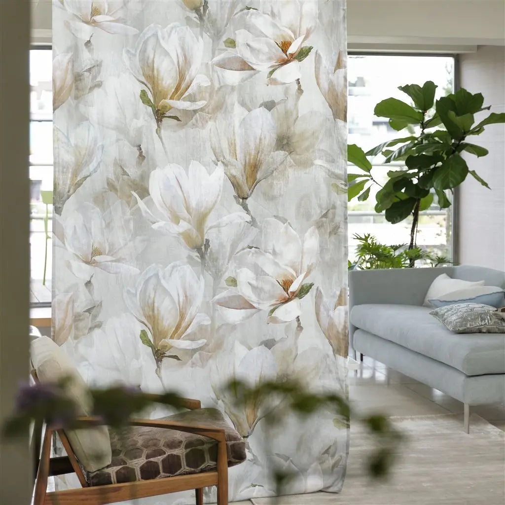 Designers Guild Couture Rose Tuberose PDG711-02 Sample | 40% Off (Samples)
