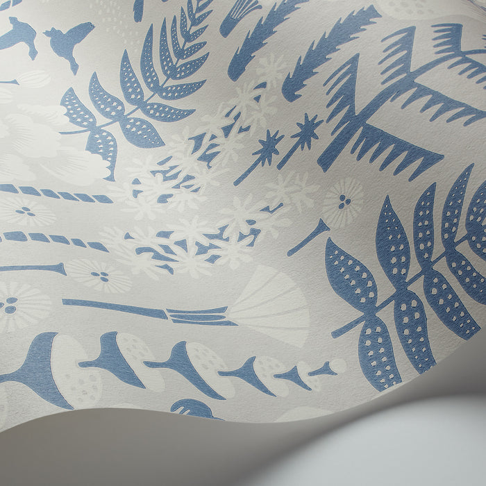 Schumacher Hoppmosse Dove And Blue Wallpaper Sample 1454