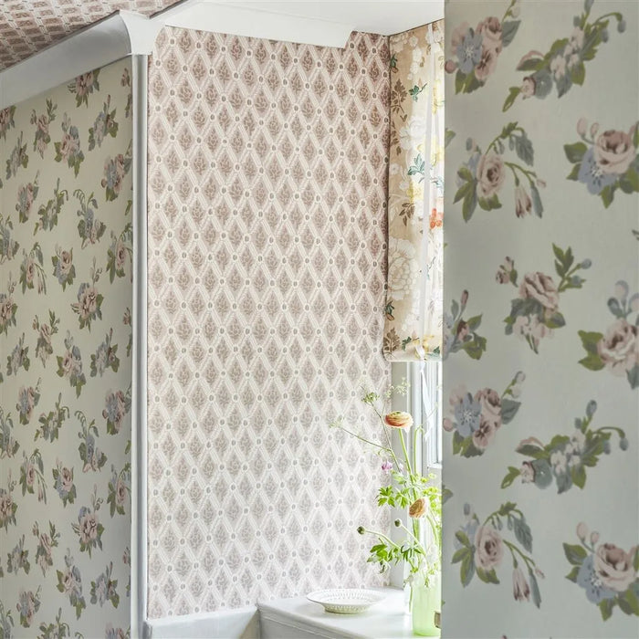 English Heritage St John Street Trellis Vintage Rose Wallpaper PEH0003-02