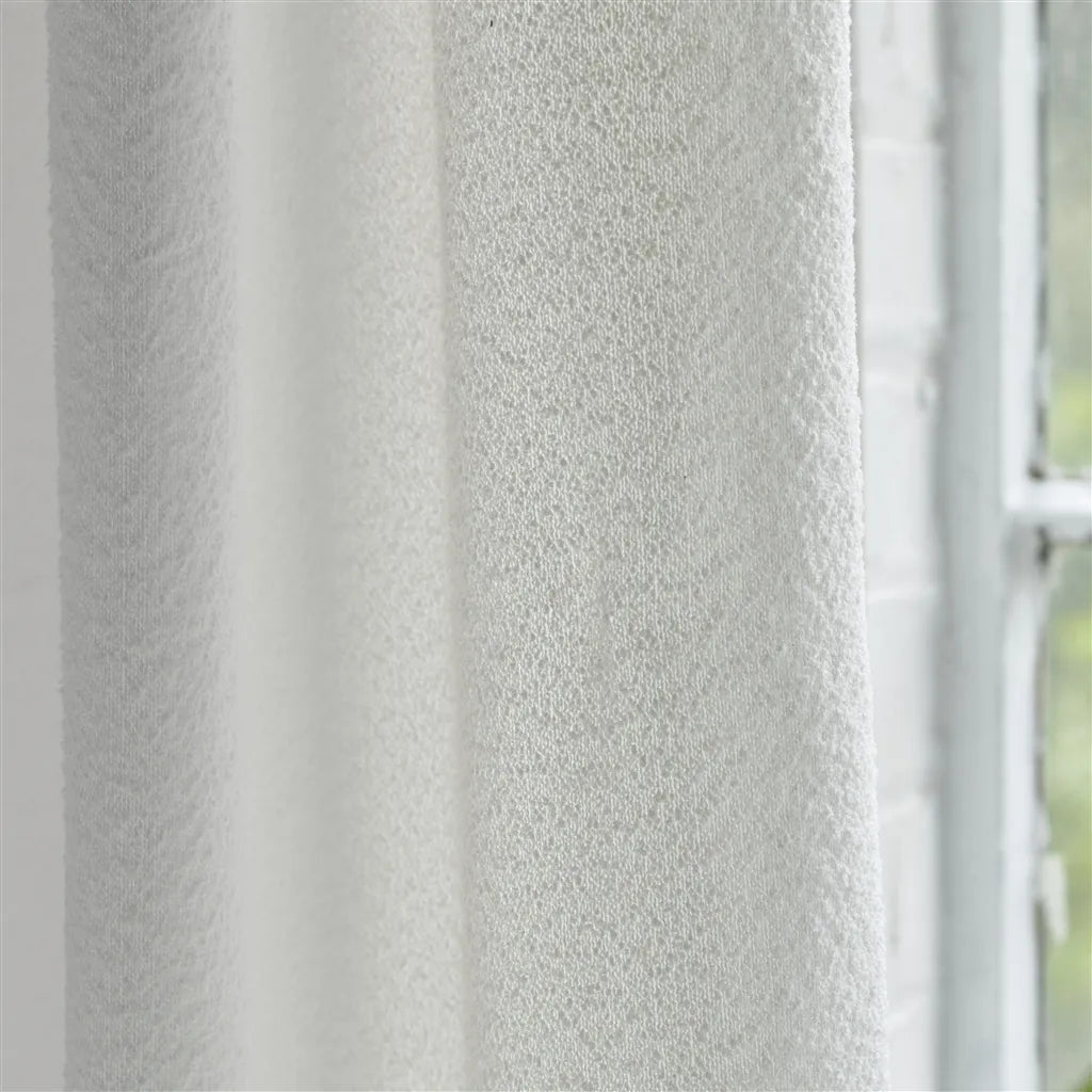 Designers Guild Mézan 17 Fabric FDG3073-17