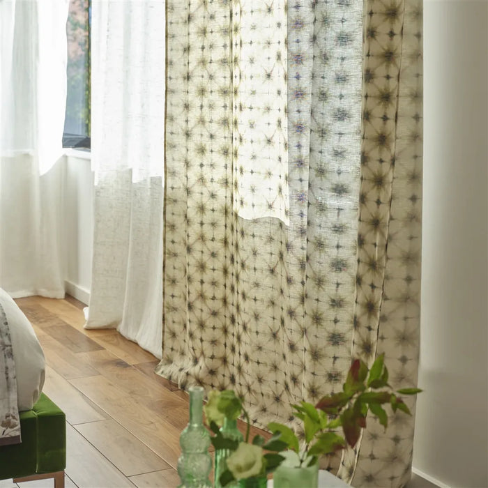 Designers Guild Karaoshi Tuberose Fabric FDG3062-04