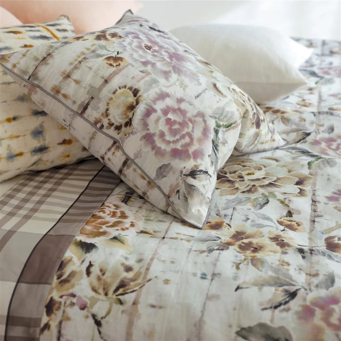 Designers Guild Kyoto Flower 4 Sample Sample FDG3081-04