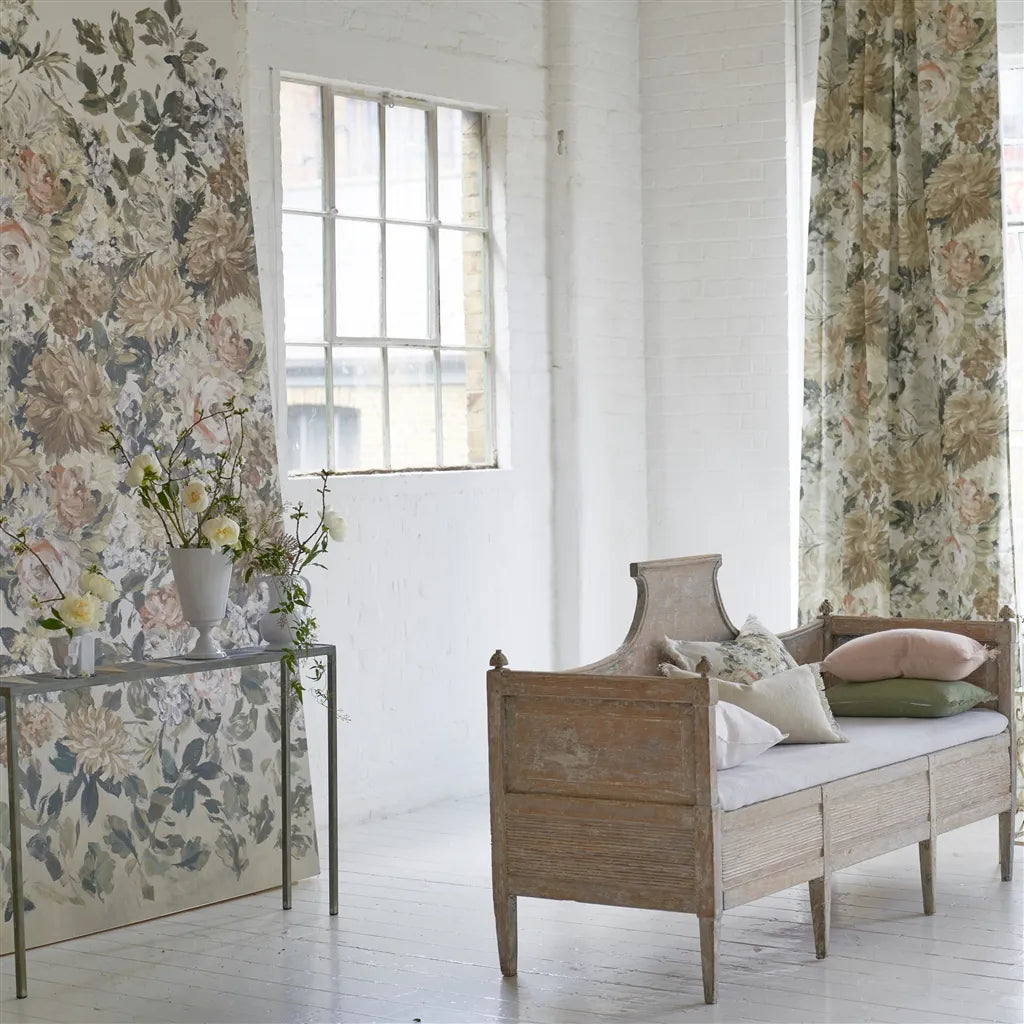Designers Guild Fleurs D''artistes Panel  3 Wallpaper PDG1170-03