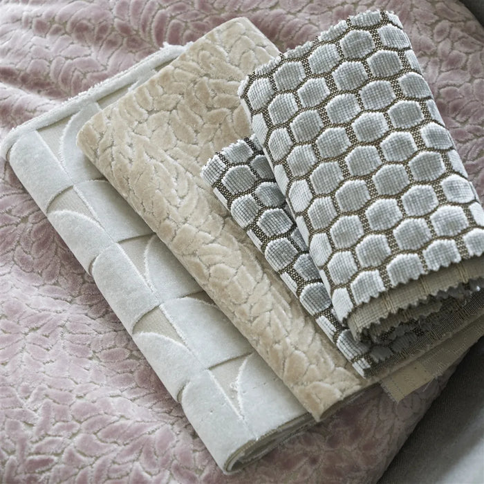 Designers Guild Cartouche 1 Fabric FDG3087-01