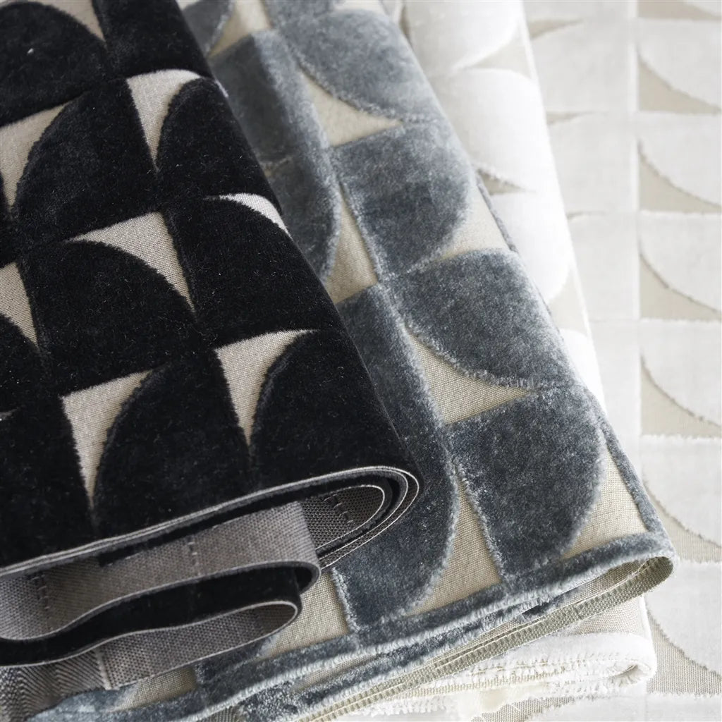 Designers Guild Marquise 1 Fabric FDG3088-01