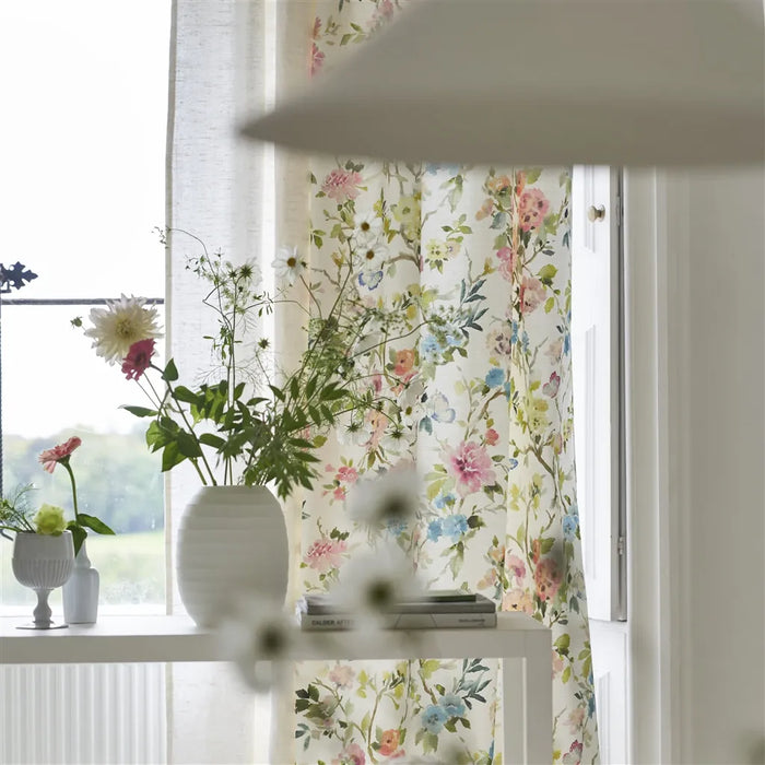Designers Guild Fiore D''acqua 1 Fabric FDG3142-01
