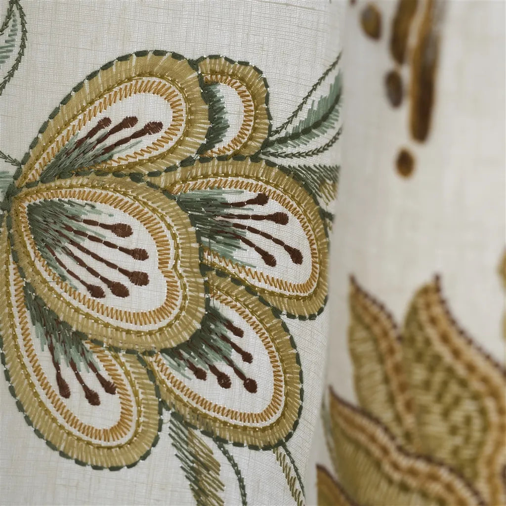 Designers Guild Isabella  2 Fabric FDG3135-02