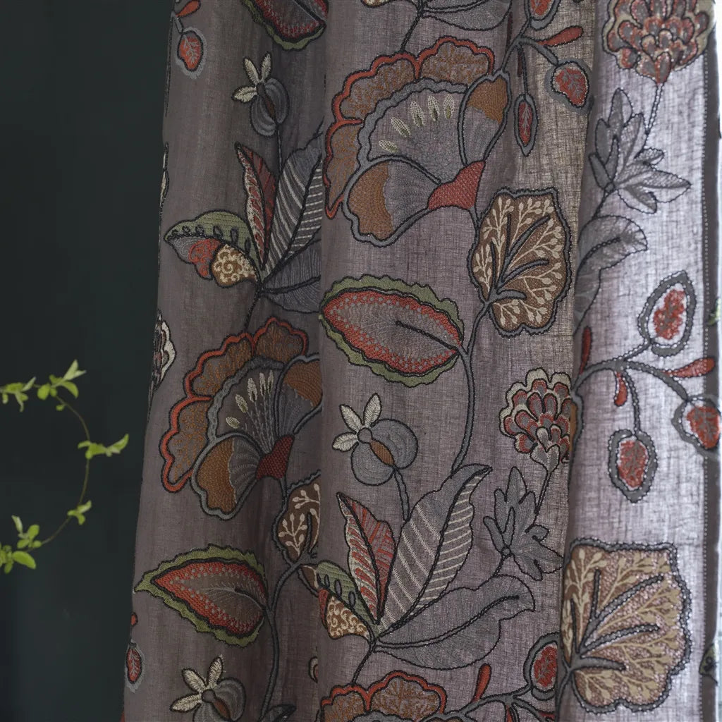 Designers Guild Kiln Scroll 1 Fabric FDG3170-01