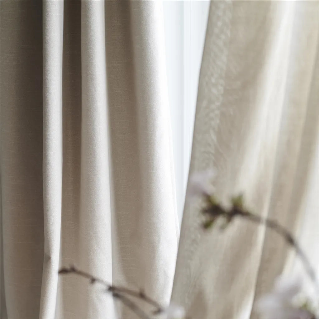 Designers Guild Bellavista 35 Fabric FDG2749-35