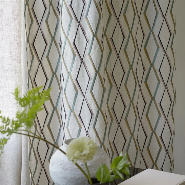 Designers Guild Gautrait Gold Wallpaper P597-06