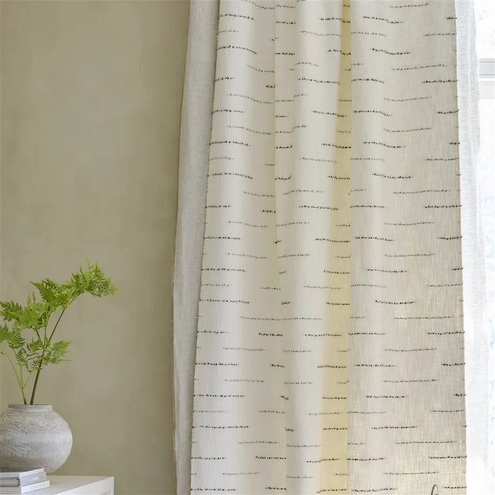 Designers Guild Trewyn Chalk Fabric FDG3243-01