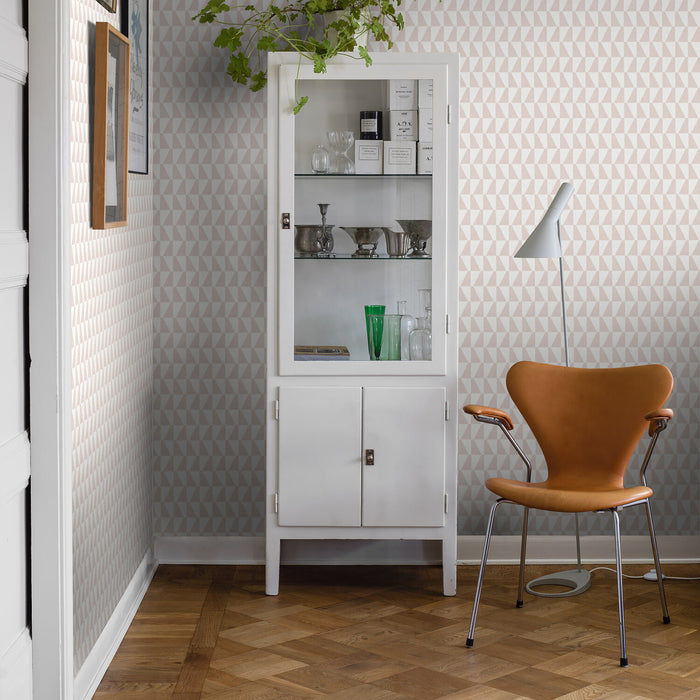 Schumacher Trapez Petal Wallpaper Sample 1780