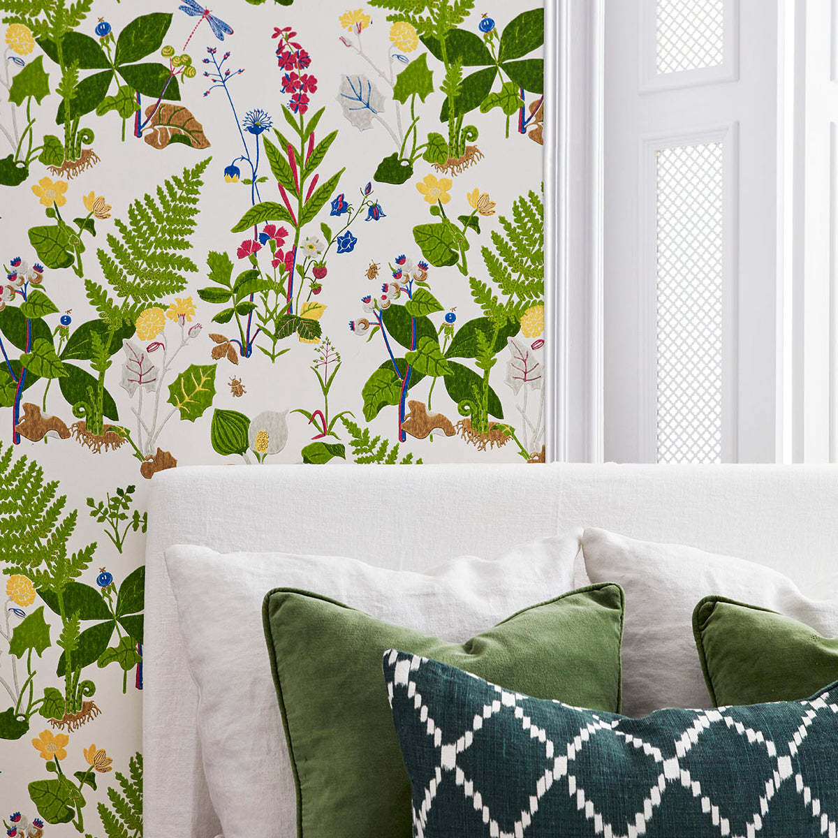 Schumacher TrollslAnda Multi Wallpaper Sample 1788