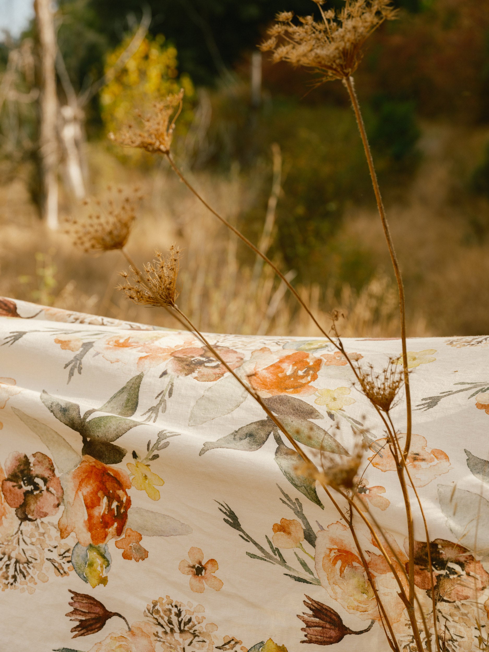 Etamine Fleurs fauves 545 Fabric 19592545
