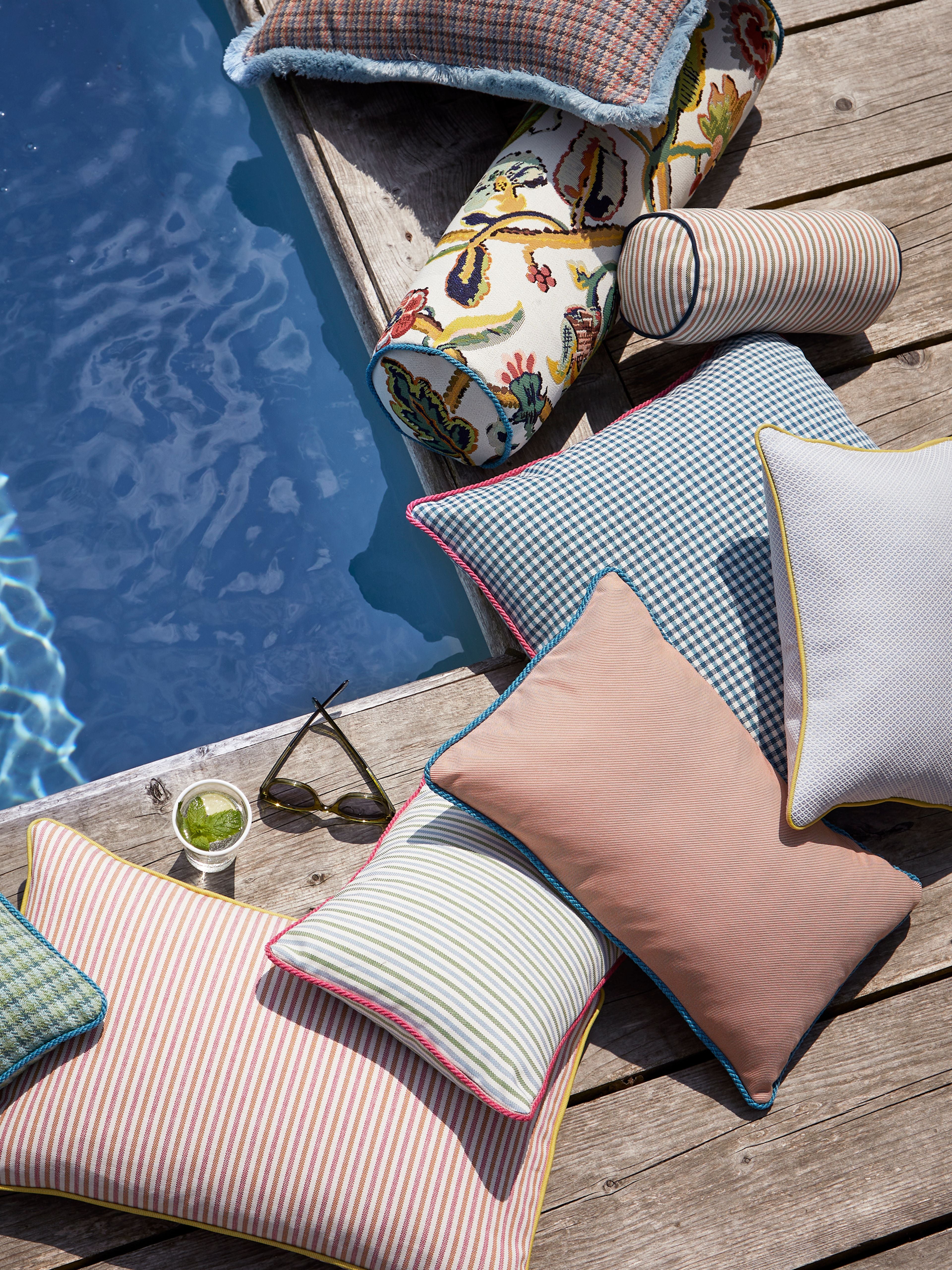 No.9 Thompson Serge Sandstorm Fabric N9012425007