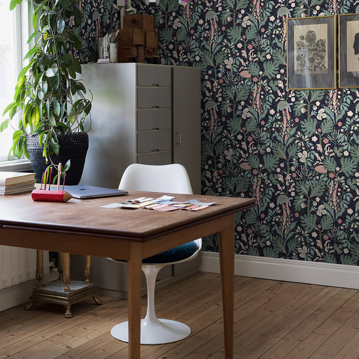 Schumacher TurgrAS Midnight Wallpaper Sample 2090