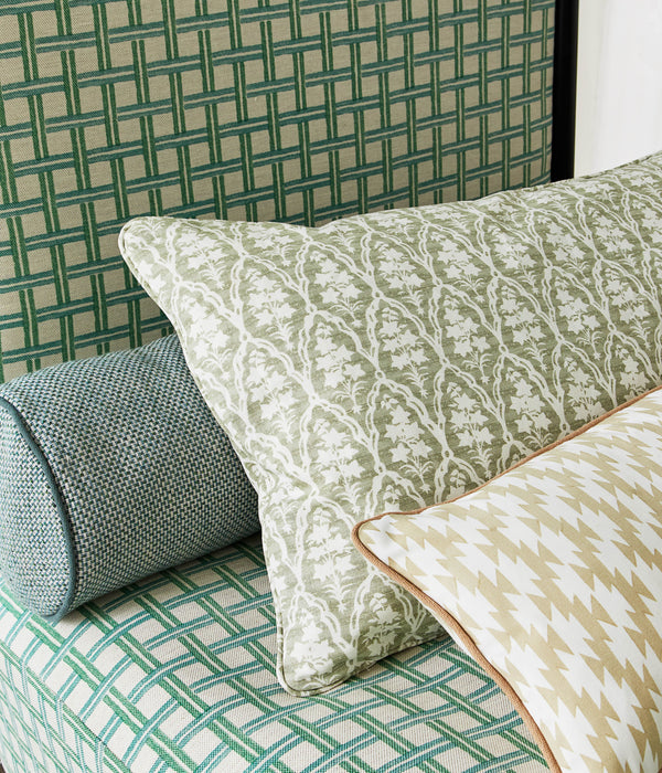 No.9 Thompson Campanula Barley Fabric Sample N9012396002