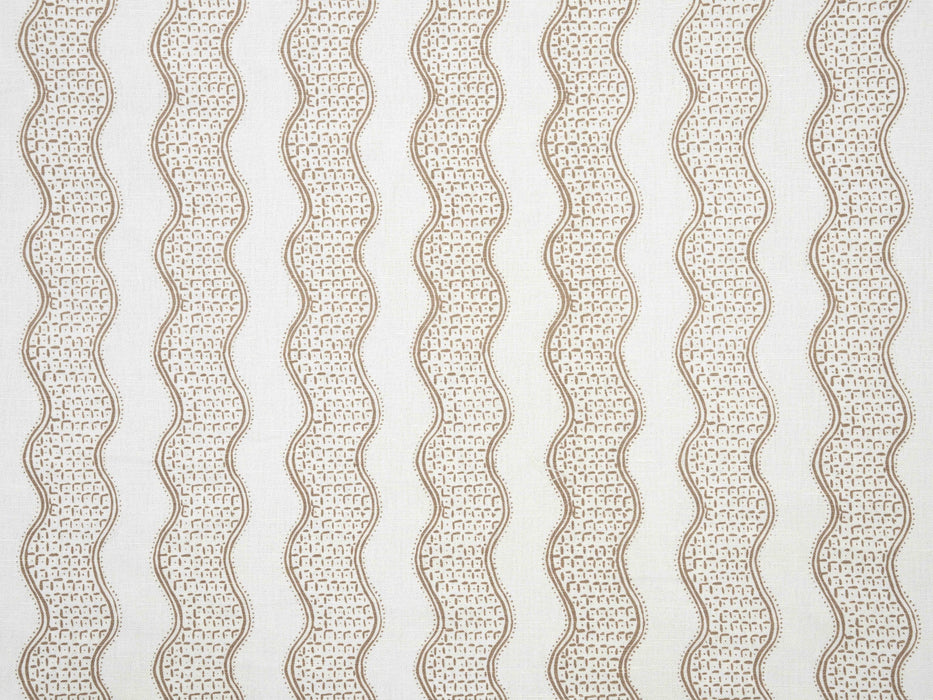 No.9 Thompson Gambol Chestnut Fabric Sample N9012392005