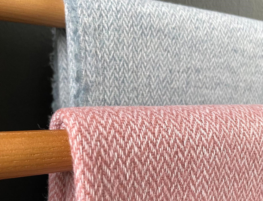 Fox Linton Fairford Whispering Fields Fabric Sample FL010064002