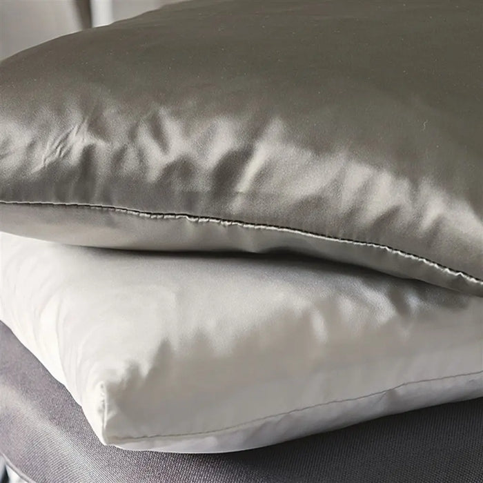 Designers Guild Tanara Damson Fabric FT1978-27
