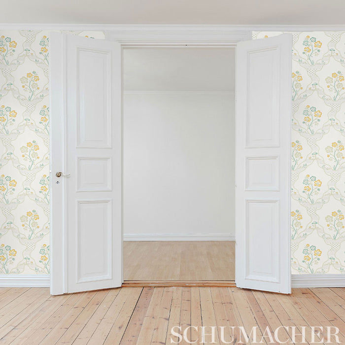 Schumacher Marella Leaf Wallpaper Sample 5008802