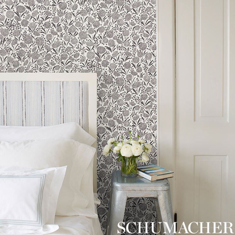 Schumacher Chrysanthemum Green Wallpaper Sample 5009551