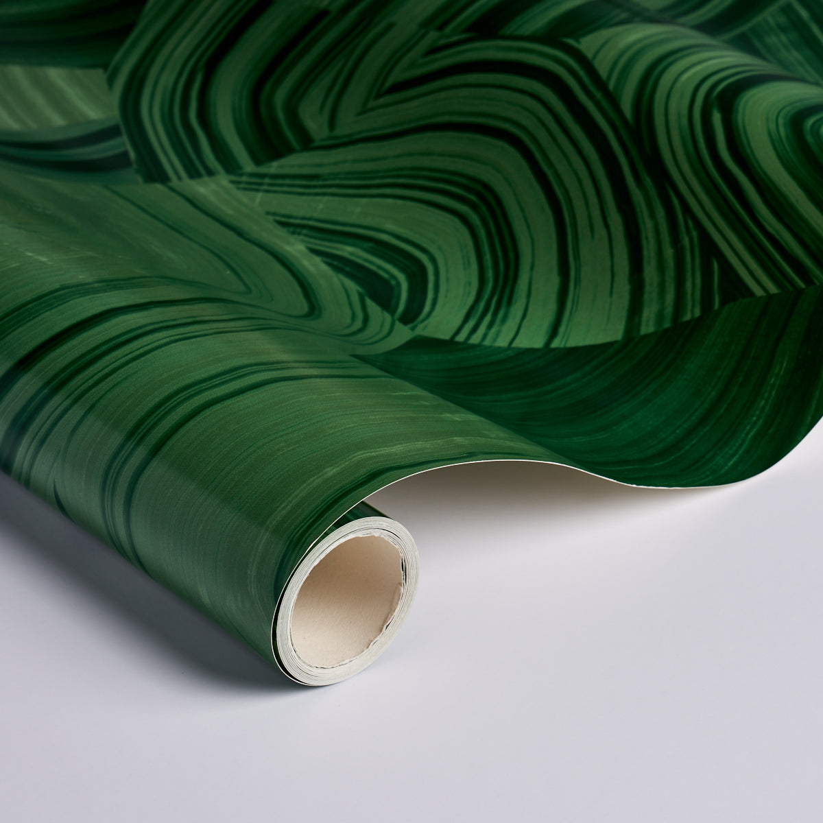 Schumacher Agate Slice Malachite Green Wallpaper Sample 5013891