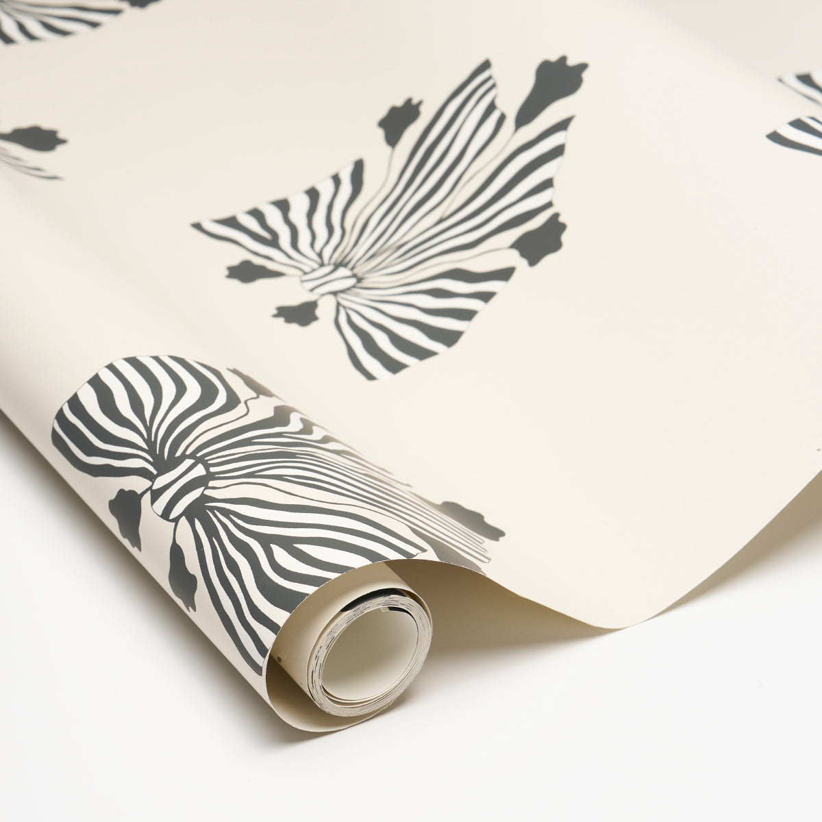 Schumacher Bow-Wow-Wow Cream Wallpaper Sample 5015472