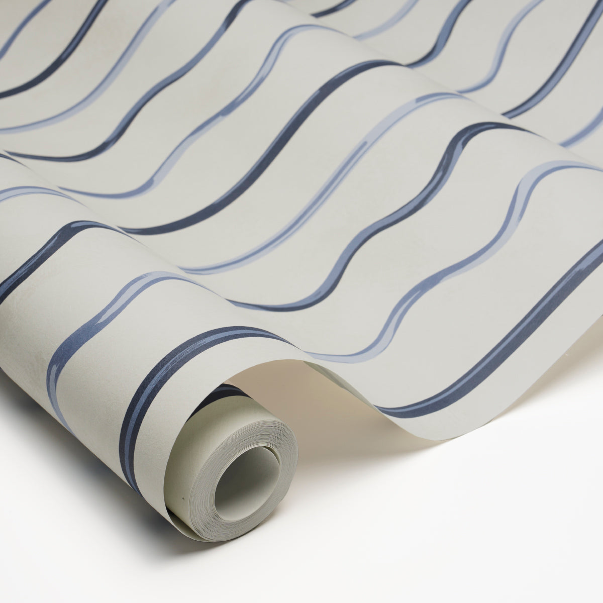 Schumacher Affogato Cornflower & Deep Navy Wallpaper Sample 5015572