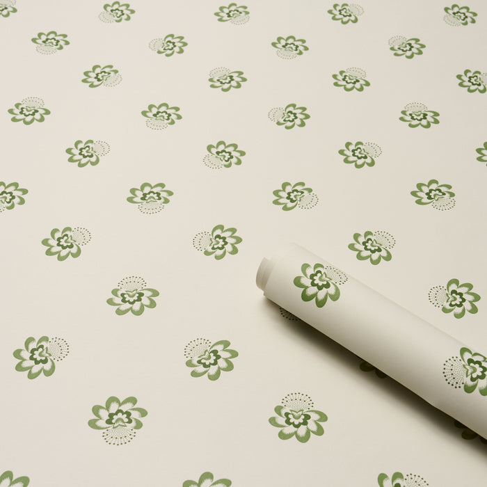 Schumacher Auclair Floral Green Wallpaper Sample 5016482