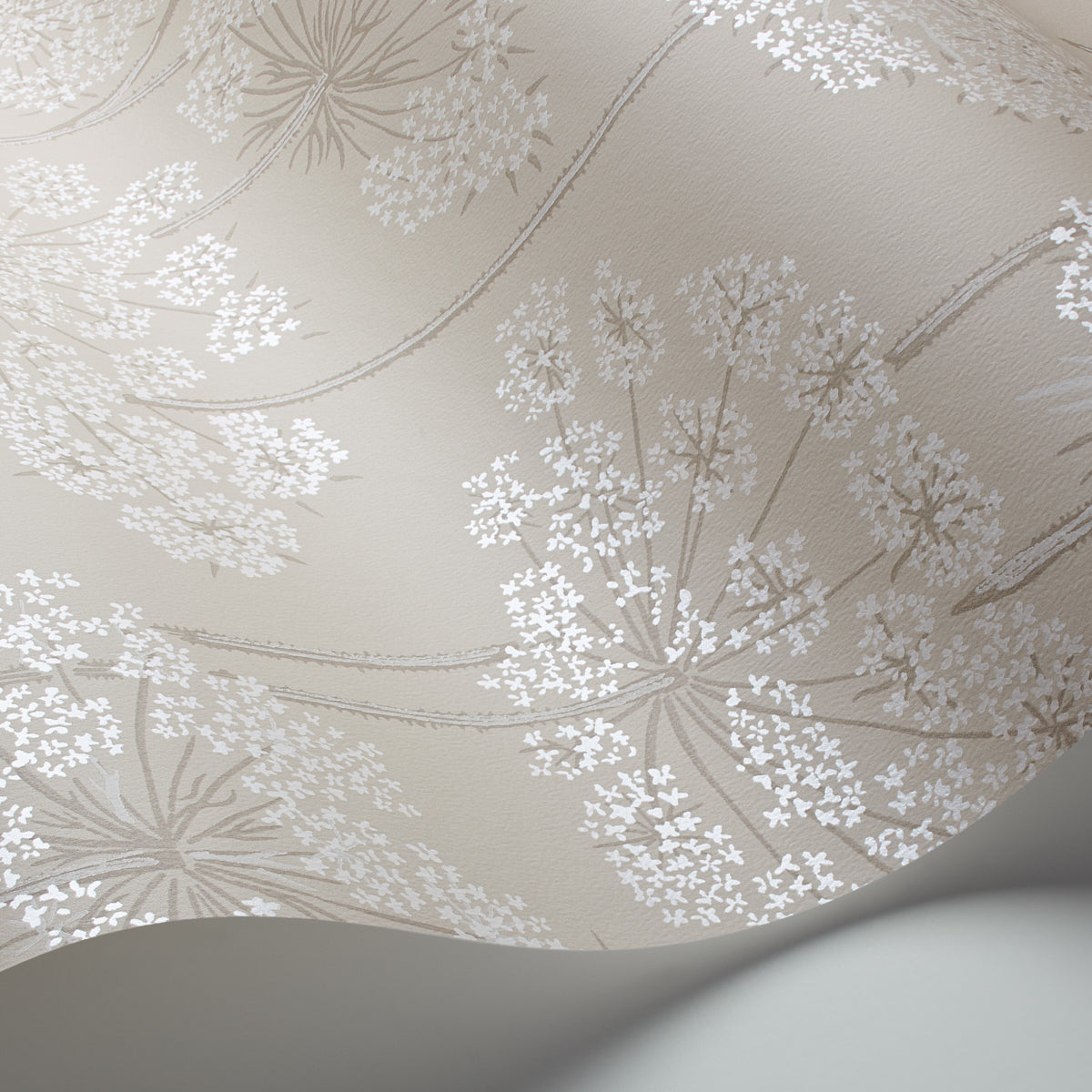 Schumacher Ingrid Natural Wallpaper Sample 5478