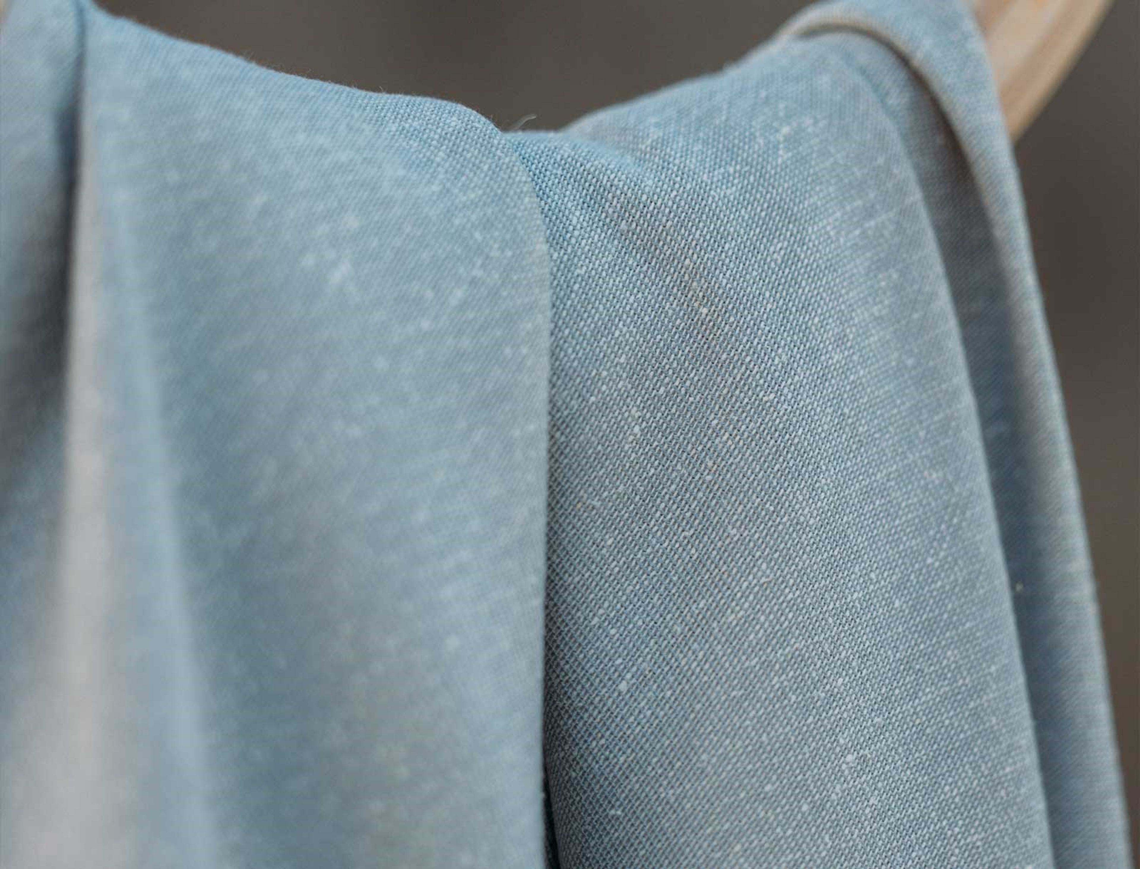 Fox Linton Blenheim Gull Grey Fabric Sample FL010072004