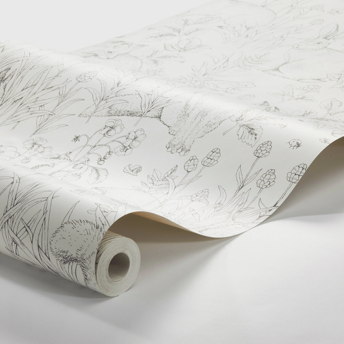 Schumacher Forest Friends Ivory Wallpaper Sample 7478