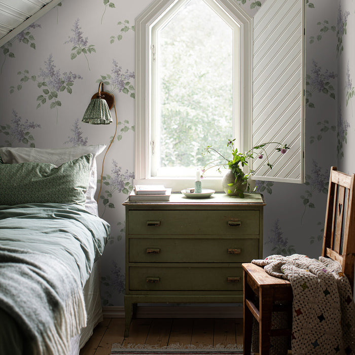 Schumacher Lilacs Lilac Wallpaper Sample 7668