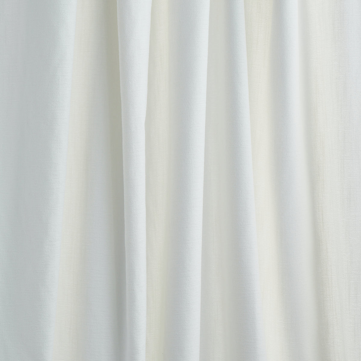 Schumacher Dean Indoor/Outdoor Ivory Fabric Sample 81122