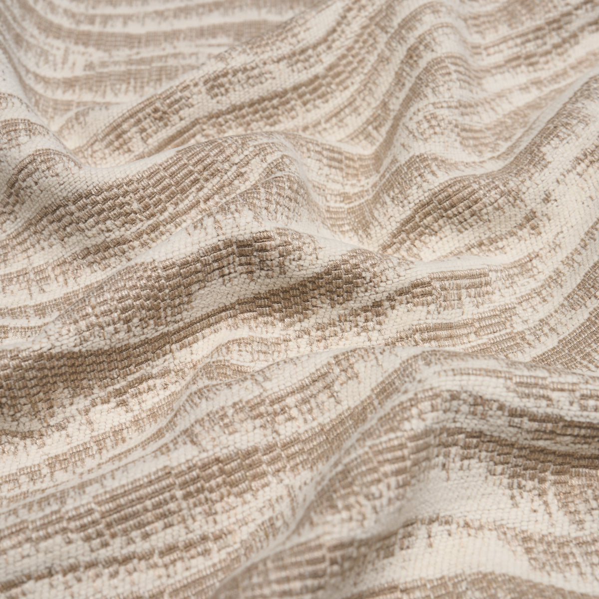 Schumacher Musa Abaca Wallcovering Toffee Wallpaper Sample 5016875