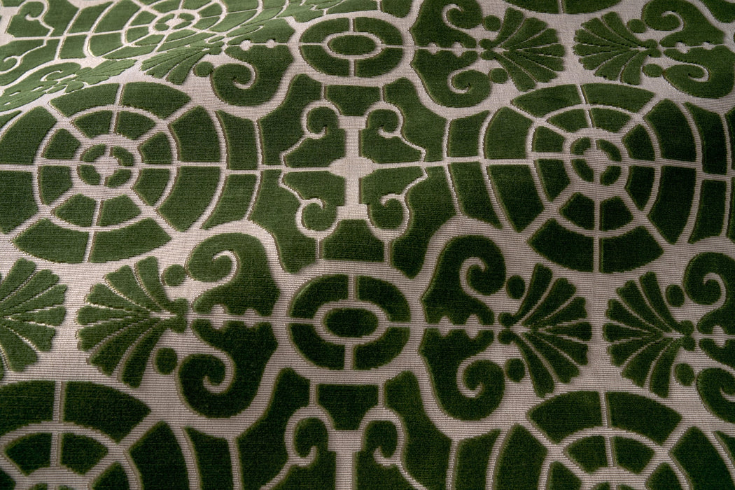 Pierre Frey L'allee du roi Feuille Fabric F4089003