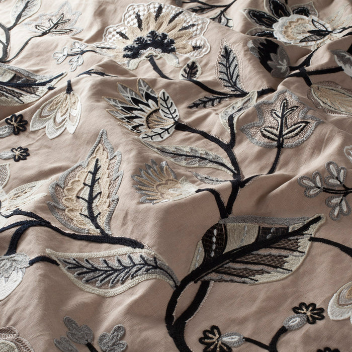 Chivasso Land Of Art 020 Fabric CH3331/020