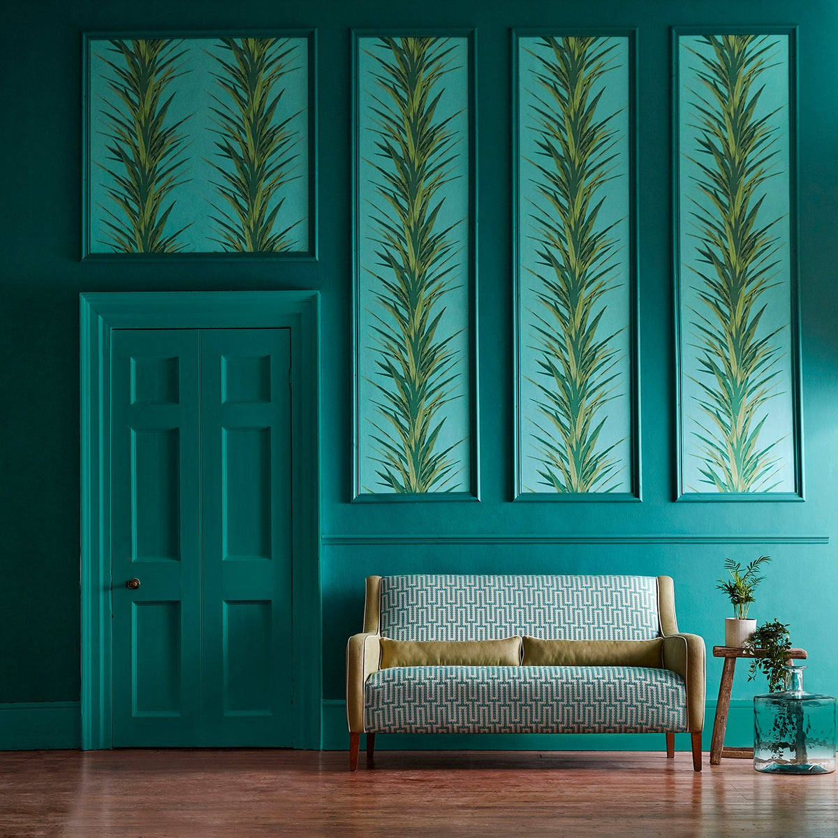 Sanderson Yucca Charcoal/Gold DGLW216651 Sample | 40% Off (Samples)