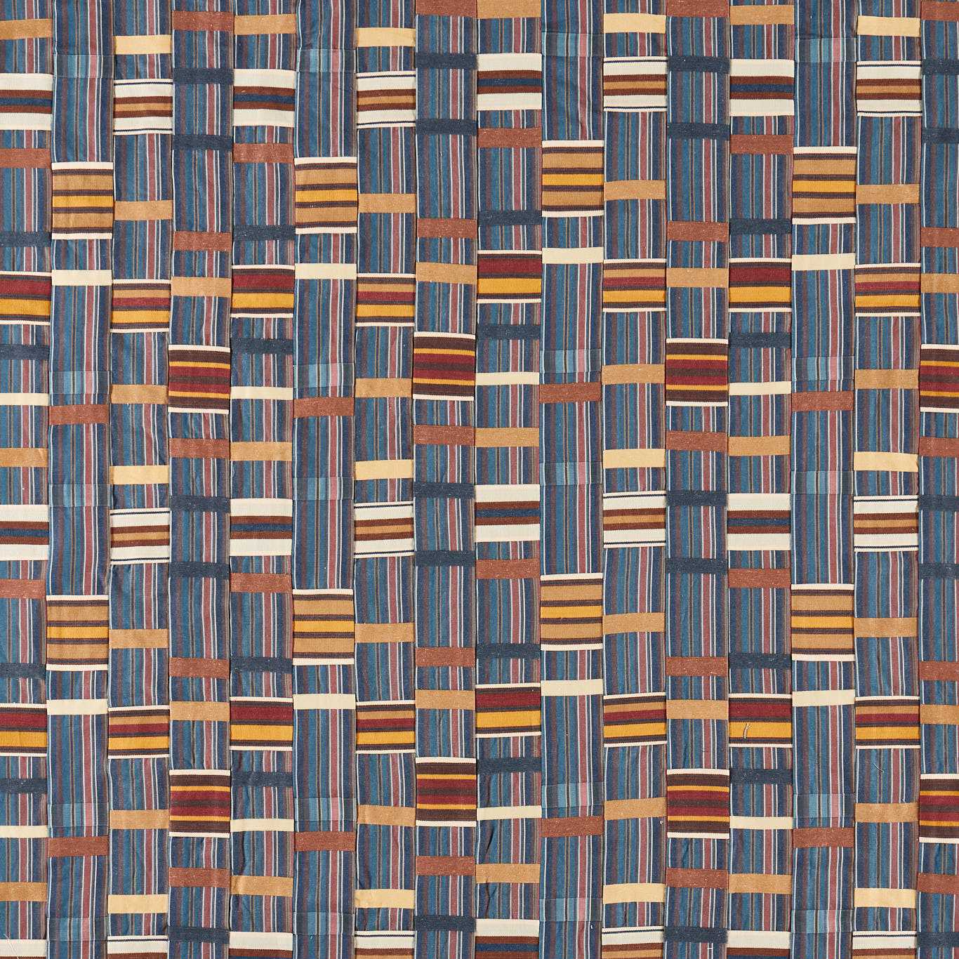 Sanderson Ewe Cloth Russet/Midnight Fabric Sample DHIF237611